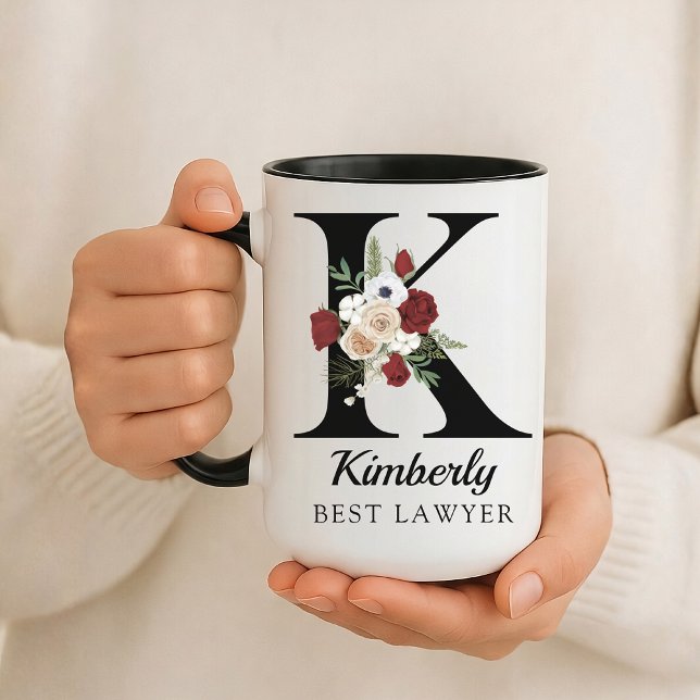 Elegante Florale Anfangsbuchstaben Personalisierte Tasse (Personalized Monogram Floral Alphabet Mug for Mom, Grandma, Teacher, Nurse, Lawyer or Bridesmaid)