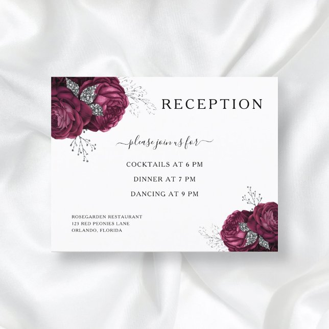 Elegante florale Burgundy Peonies Hochzeitsempfang Begleitkarte (Von Creator hochgeladen)