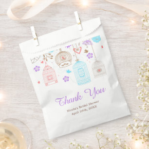 Elegante florale Hochzeitsshower in Lila und Blau Geschenktütchen