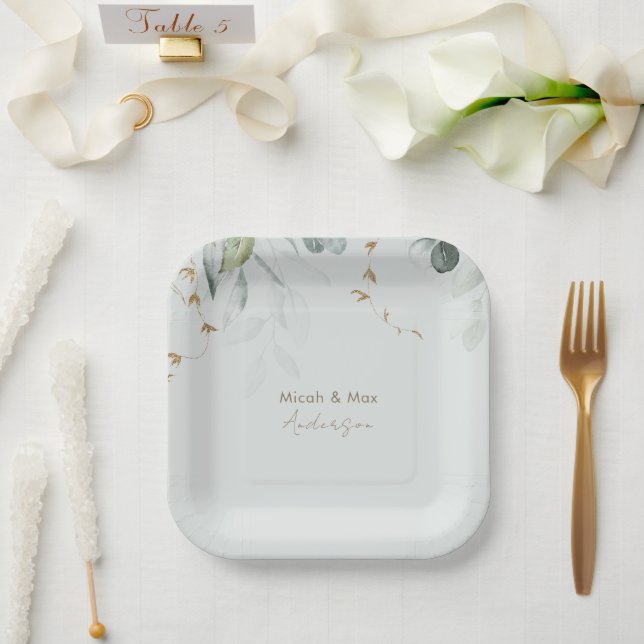 Elegante Foliage Light Sage Couple Names Pappteller (Hochzeit)