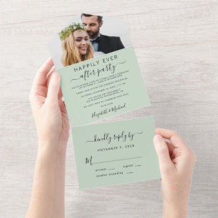 Elegante Foto-Hochzeitsempfangsfeier in Salbei All In One Einladung