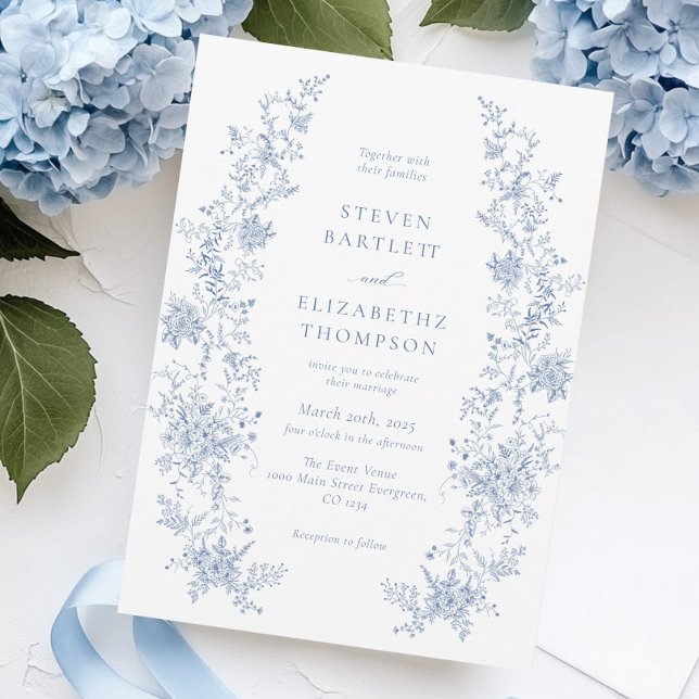 Elegante French Floral Dusty Blue Wedding Einladung (Von Creator hochgeladen)