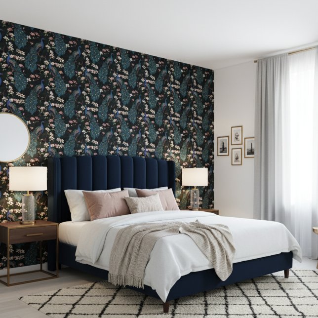 Elegante Friedenstruppen und magnolische Blume Fas Tapete (Contemporary Floral Peacock Pattern Wallpaper in Almost Black. Teal Peacock Birds & Magnolia Flowers)