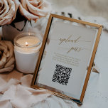Elegante Gold 12x18" Tischnummer mit Foto QR Code<br><div class="desc">Diese elegante Gold 12x18" Hochzeitskamera mit Foto QR-Code ist ideal für eine einfache Hochzeit. Das neutrale Design besticht durch eine minimalistische Karte, die mit romantischen und skurrilen Imitaten mit Goldfolien-Typografie dekoriert ist. Passen Sie jede benötigte Tischnummer an, und fügen Sie jede einzeln zum Warenkorb hinzu. Bitte beachten Sie: Dieses Design...</div>