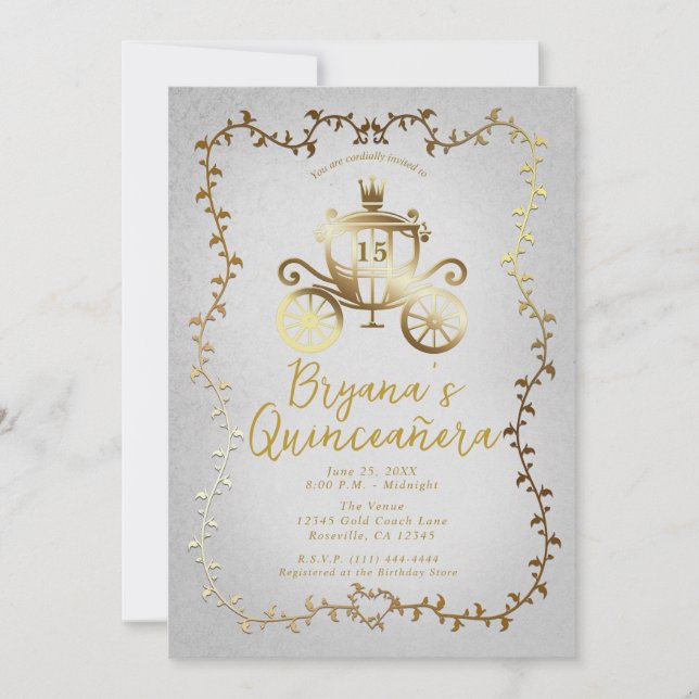 Elegante Gold Carriage Blue Storybook Quinceañera Einladung (Vorderseite)