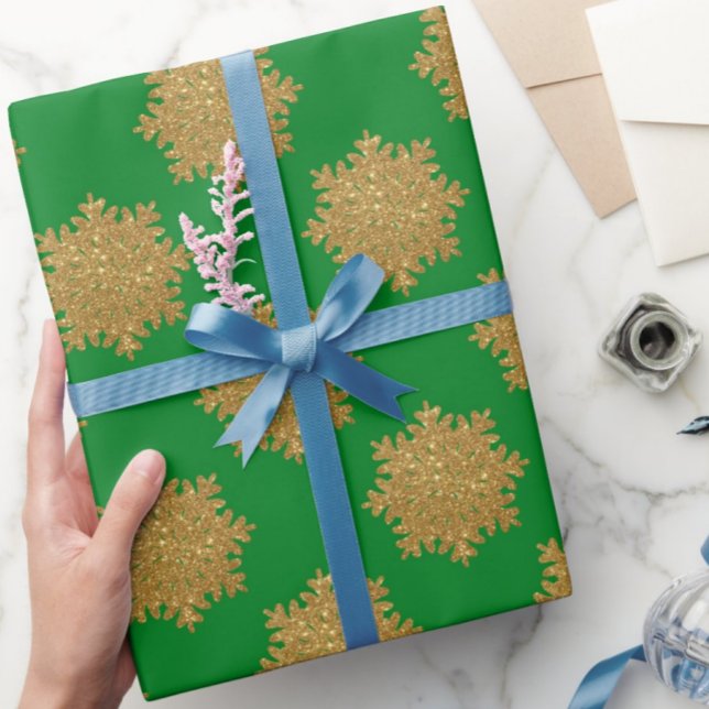Elegante Gold Imitats Glitzer Snowflake Green Geschenkpapier (Von Creator hochgeladen)