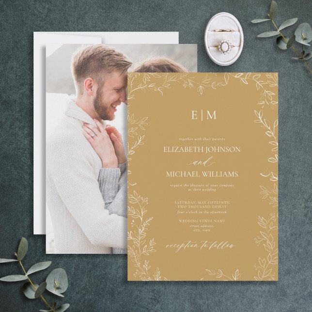 Elegante Gold Minimal Leaf Foto Monogram Wedding Einladung (Von Creator hochgeladen)
