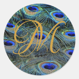 Elegante Gold Monogram on Peacock Feathers Runder Aufkleber
