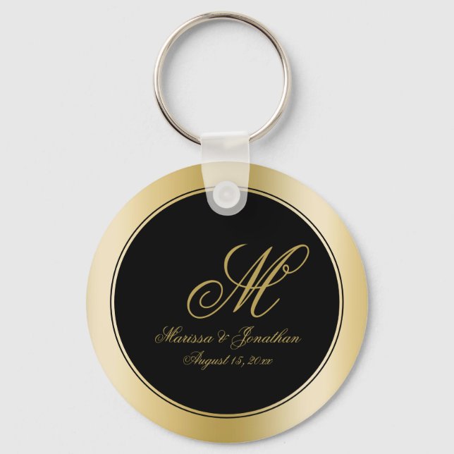 Elegante Gold Monogram Script Black Wedding Schlüsselanhänger (Vorderseite)