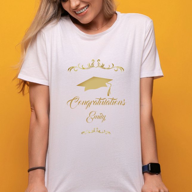 Elegante Gold Ornament Herzlichen Glückwunsch Grad T-Shirt (Von Creator hochgeladen)
