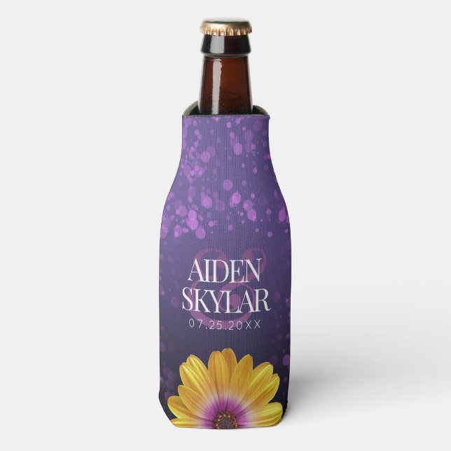 Elegante Golden Daisy mit Lila Glitzer Hochzeit Flaschenkühler (Flaschenvorderseite)