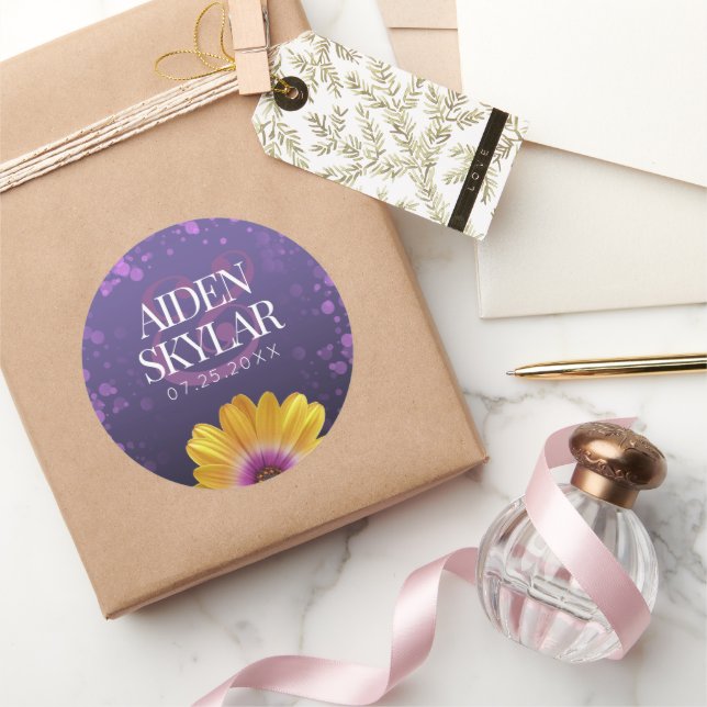 Elegante Golden Daisy mit Lila Glitzer Hochzeit Runder Aufkleber (Schenken)