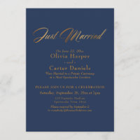 Elegante Goldene Kalligrafie Just Married auf Navy