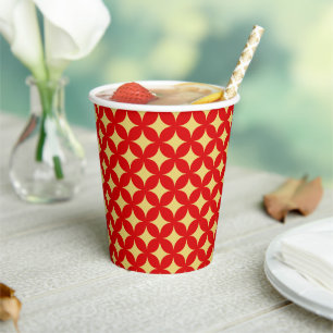 Elegante goldene Sterne auf roten Party Papier-Auf Pappbecher