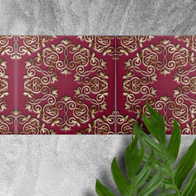 Elegante Goldene Wirbel und Kurven über Burgund Ro Fliese (Von Creator hochgeladen)