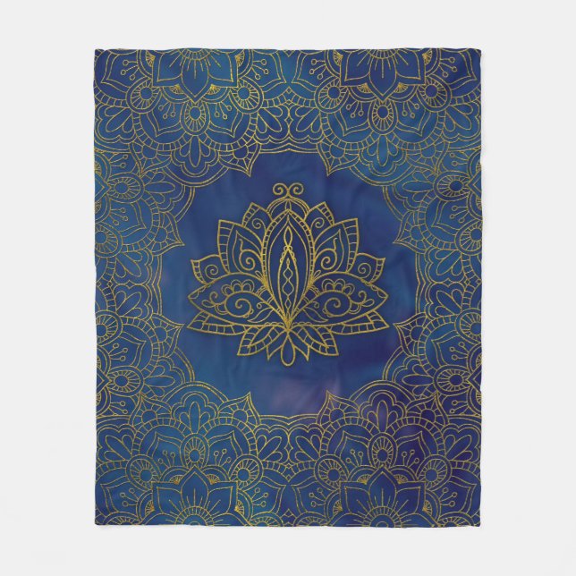 Elegante Goldlotos-Blume auf Blau Fleecedecke (Vorderseite)