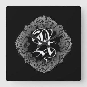 Elegante Goth Initiale A Quadratische Wanduhr