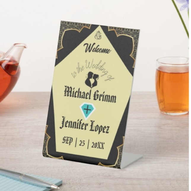 Elegante Gothic Golden Black Personalisiert Weddin Sockelschild (Von Creator hochgeladen)