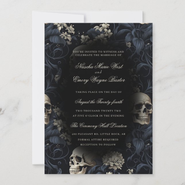 Elegante Gothic Skulls & Blume Hochzeit Einladung (Vorderseite)