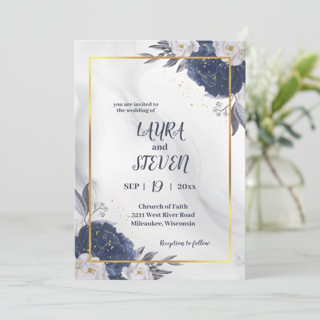 Elegante, graue blaue Peonies in einer Hochzeit Einladung (Stehend Vorderseite)