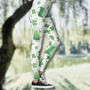 Elegante grüne Bierkrüge und Shamrocks Weiß Leggings