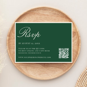 Elegante grüne Hochzeit im Old-Money-Stil mit QR-C RSVP Karte