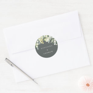 Elegante Grüne Schneebeer- und Eukalyptus-Hochzeit Runder Aufkleber