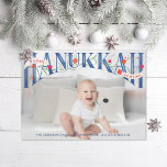 Elegante Hand Lettered Happy Hanukkah Foto Card Dankeskarte<br><div class="desc">Elegante handgezeichnete Serife "hanukkah" mit Granatapfelaten und Blume mit "Happy" und "mit Liebe" in Bändern. Original Grafik von Becky Nimoy. Foto mit Höflichkeit</div>