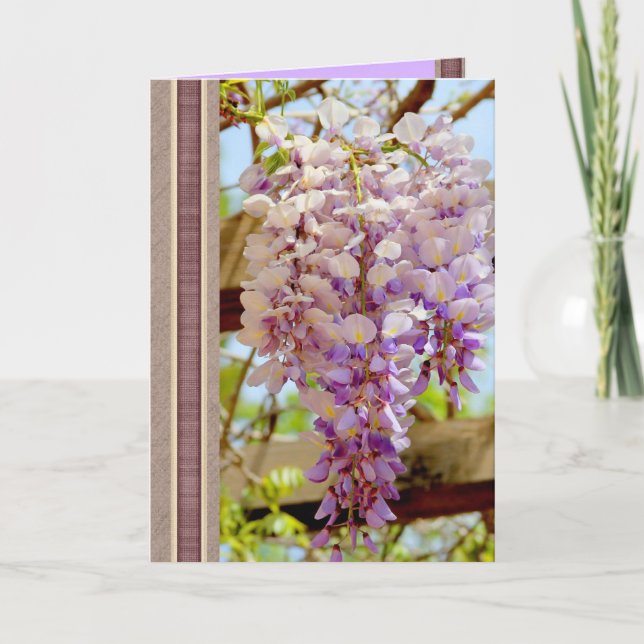 Elegante Happy Birthday Card mit Glicinia Blume Karte (Vorderseite)