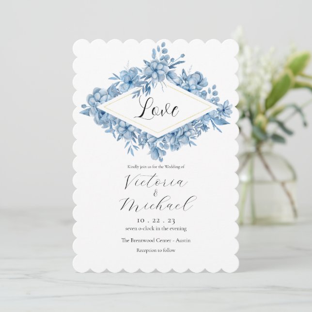 Elegante Hochzeit mit Blumen Liebe Einladung (Stehend Vorderseite)