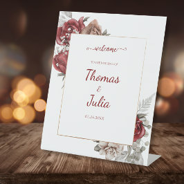 Elegante Hochzeit mit Burgund Florals Willkommen Sockelschild