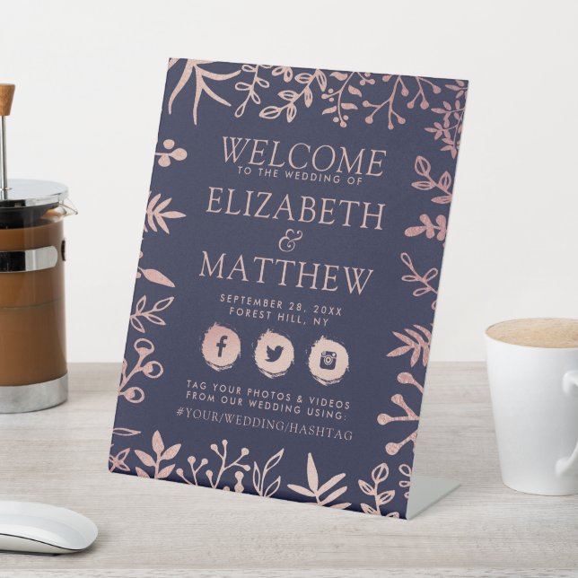 Elegante Hochzeit von Navy & Rose Sockelschild (In SItu)