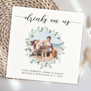 Elegante Hochzeitsgetränke auf unserem modernen Fo Serviette