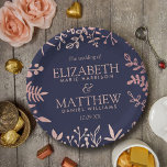 Elegante Hochzeitskollektion für Seestreitkräfte u Pappteller<br><div class="desc">Feiern Sie stilvoll mit diesen modernen und sehr trendigen Tellern für Hochzeitsfeiern. Das Design ist leicht mit Ihrer eigenen Formulierung zu personalisieren und Ihre Gäste werden begeistert sein,  wenn sie diese fabelhaften Teller sehen. Matching-Elemente finden Sie in der Auflistung.</div>