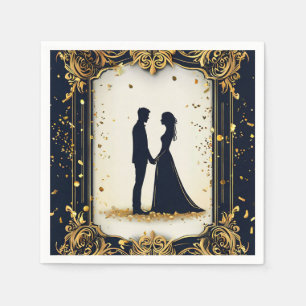 Elegante Hochzeitsstimmung mit Verziertem Goldenen Serviette
