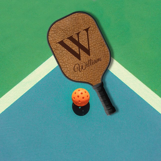 Elegante Imitate Brown Leather Mit Monogramm Initi Pickleball Schläger (Von Creator hochgeladen)