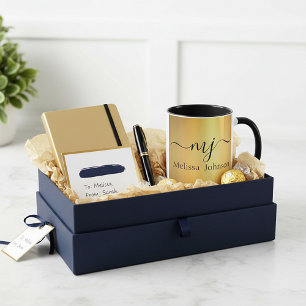 Elegante Initialen und Name auf goldenem Becher Tasse