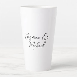 Elegante Kalligrafie-Namen für Hochzeiten Milchtasse