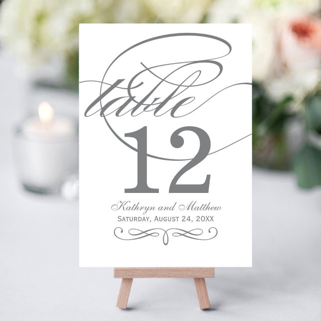 Elegante Karkohle-Kalligrafie-Hochzeit-Tischnummer Einladung (Von Creator hochgeladen)