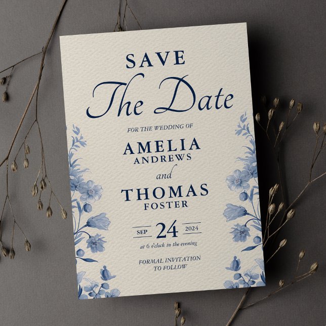 Elegante klassische Creme & Blue Floral Wedding Save The Date (Von Creator hochgeladen)