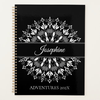 Elegante klassische Schwarz-Weiß-Blumenmandala Planer