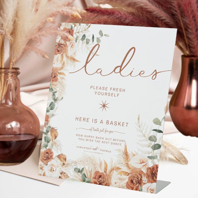 Elegante Ladys Bathroom Basket Elegante Hochzeit Sockelschild (Von Creator hochgeladen)