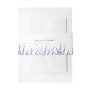 Elegante lavendelfarbene Hochzeit mit floralem Mus Einladungsbanderole