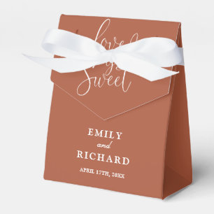 Elegante Liebe ist süße Terrakotta-Hochzeit Geschenkschachtel