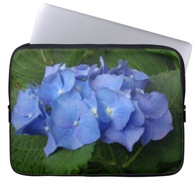 Elegante lila blühende Blume Hydrangea Laptopschutzhülle (Vorderseite)