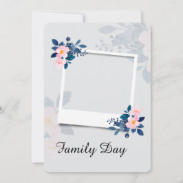 Elegante lila Blumen-Familientag-Grußkarte Einladung
