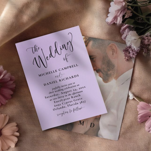 Elegante Lila Typografie und Foto Hochzeit Einladung (Von Creator hochgeladen)