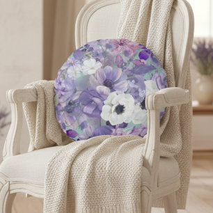 Elegante Lila und gewalttätige Wildblumen und Himm Rundes Kissen