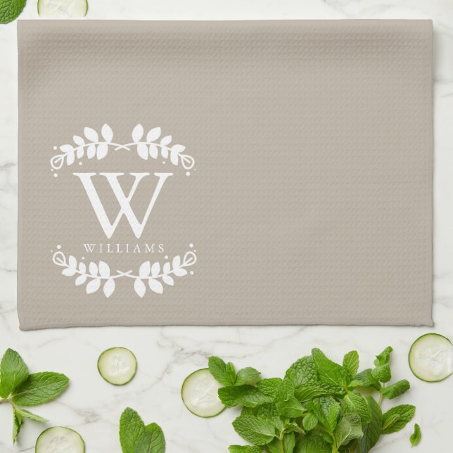 Elegante Linen Beige Monogram Handtuch (Gefaltet)