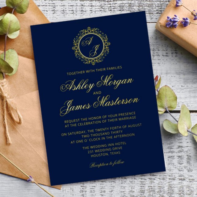 Elegante Luxury Gold Monogram Navy Blue Wedding Folieneinladung (Von Creator hochgeladen)